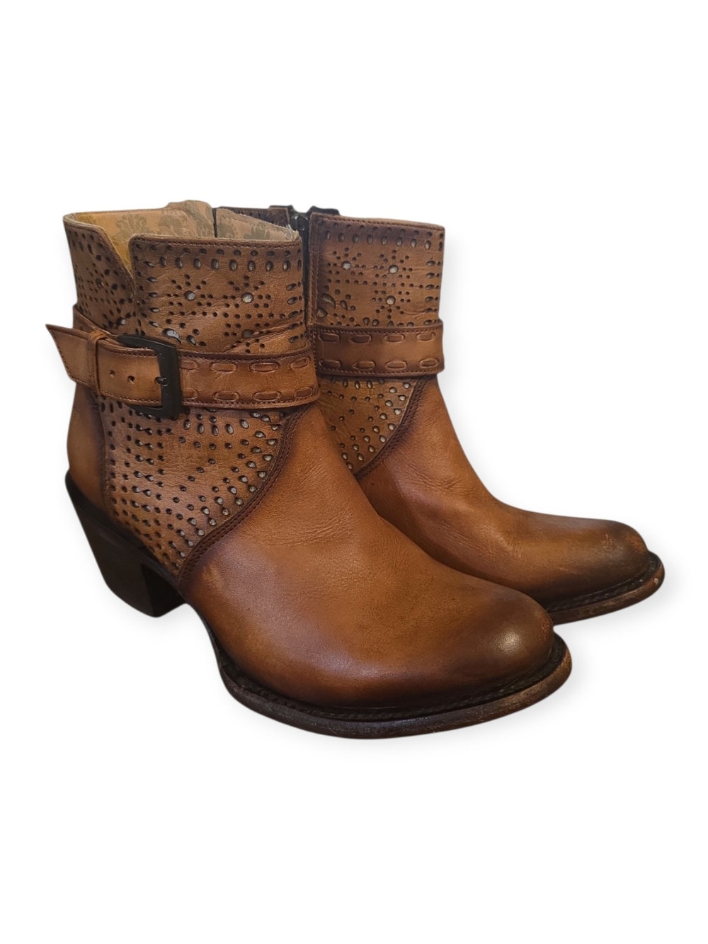Women's Arango western, die-cut design leather boots, size 7.5